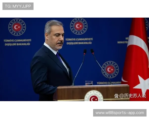 土耳其足球明星哈坎的辉煌历程与未来展望分析