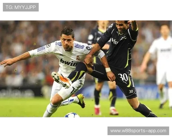 全球足球界最赚钱明星揭秘及其背后的商业帝国分析