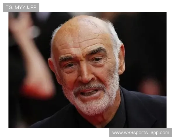 带红字的足球明星背后的故事与传奇人生探索